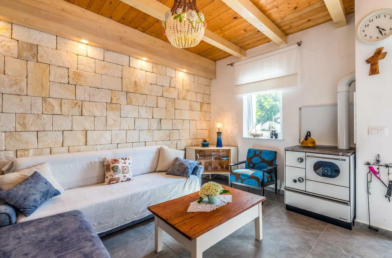 Holiday Home Frankica Linardici